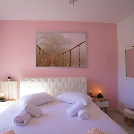 Boutique Seafront Apartment *