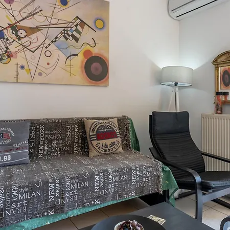 Boutique Seafront Apartment *